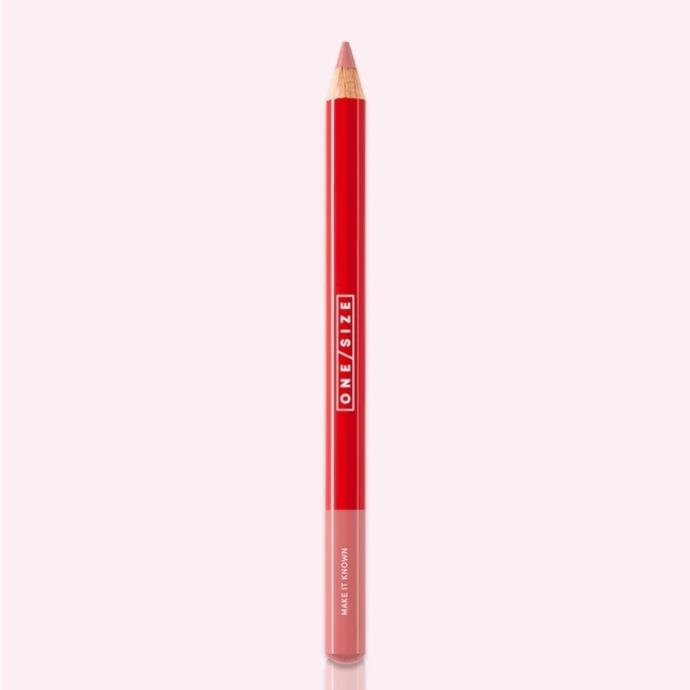 ONE/SIZE
O/S
LIP SNATCHER
WATERPROOF PRECISION LIP LINER
COLOR:MAKE IT KNOWN